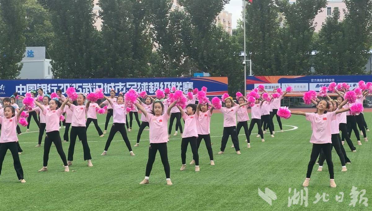 如果您想更改包装！真正的“足球婴儿”出现在