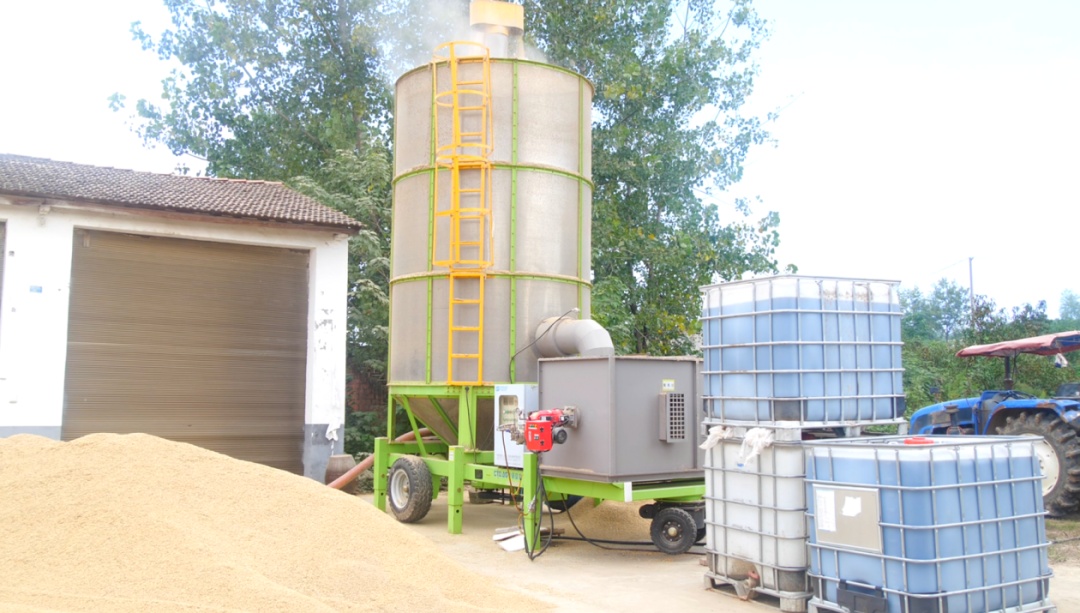 Nanzhang：在6小时内干燥10吨谷物！移动谷物干衣机