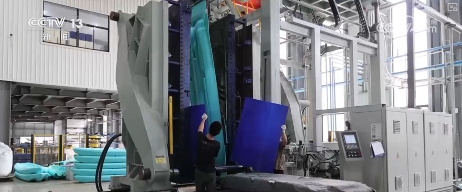 体育惠民既有“温度”也有“活力”赛事热潮涌动成为不可忽视的“经济新力量”(图7)