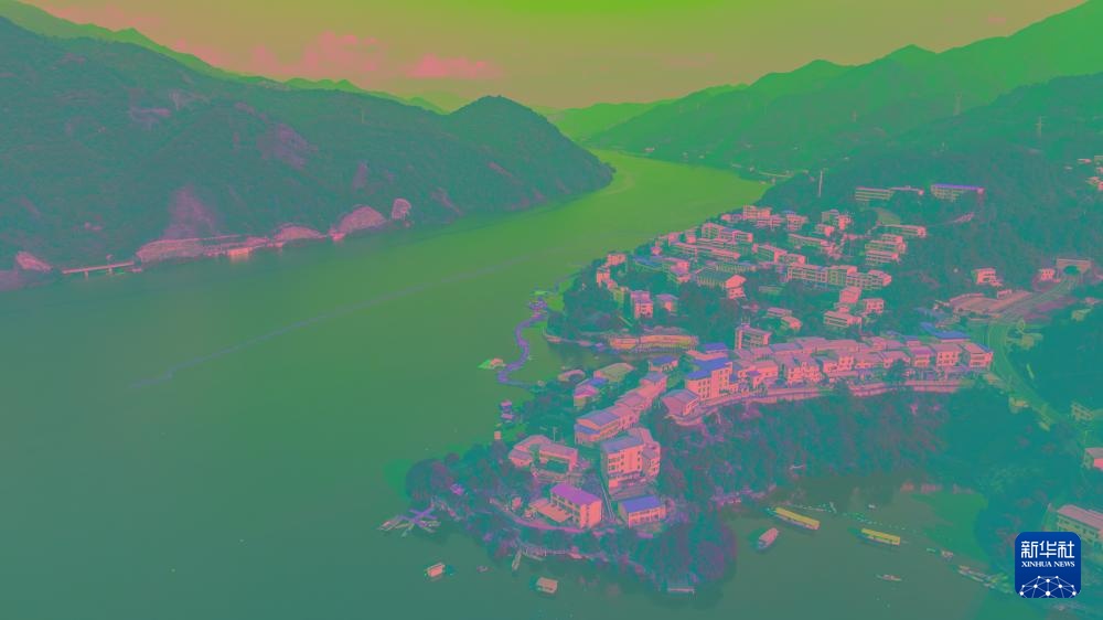 图像历史Xiongjiang:从移民城市的水库转变为旅游