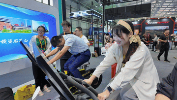 参加中国国际博览会|您玩的是“心跳”！我为解