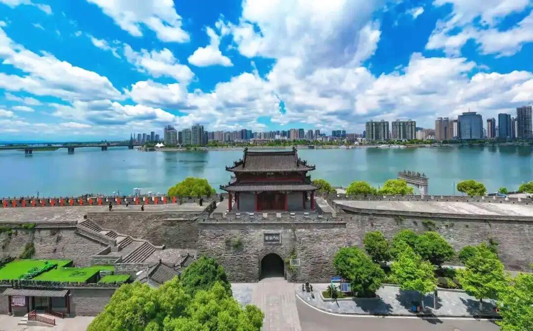 Xiangjing高速金属即将打开。带有门票前往Xiangya