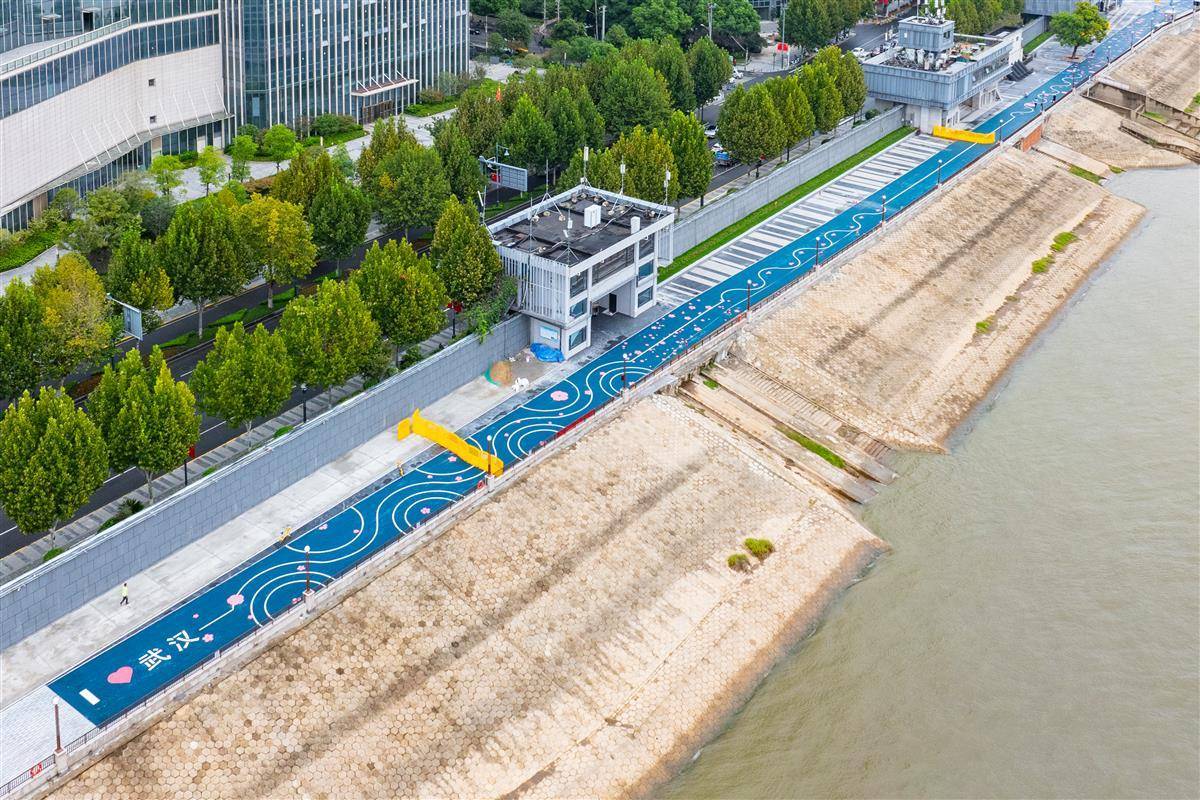 Jiaanhan GreenwayĿĹˣWuhan Baili Yangtze River Ecological Corr