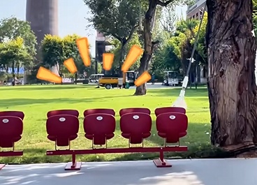 您在军事游行和蒂安曼广场的仪式座位上去哪里？