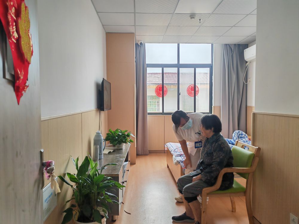 新月谈话|成为最接近的人将是在农村地区照顾残