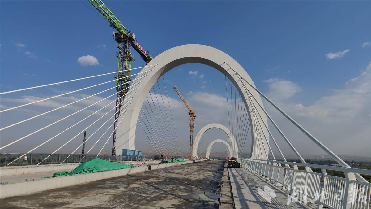 长达70年的努力和进步，天山的山是在精彩的章节