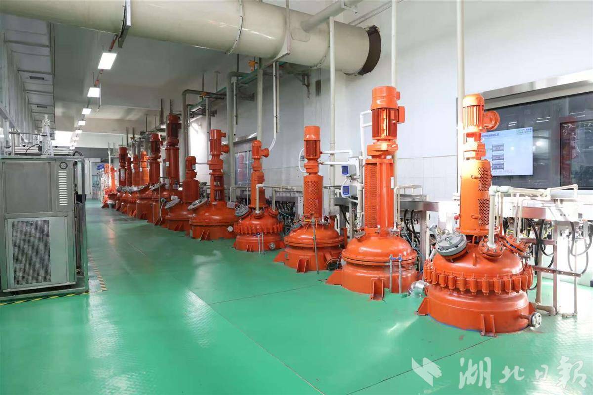 在一个拥有第三和第四城市的小城市中，私人公