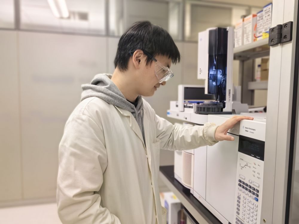 中国科学家已经达到了催化反应中金属原子使用