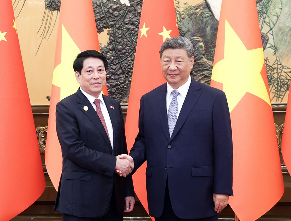 XI Jinping遇到越南总统Liang Qiang