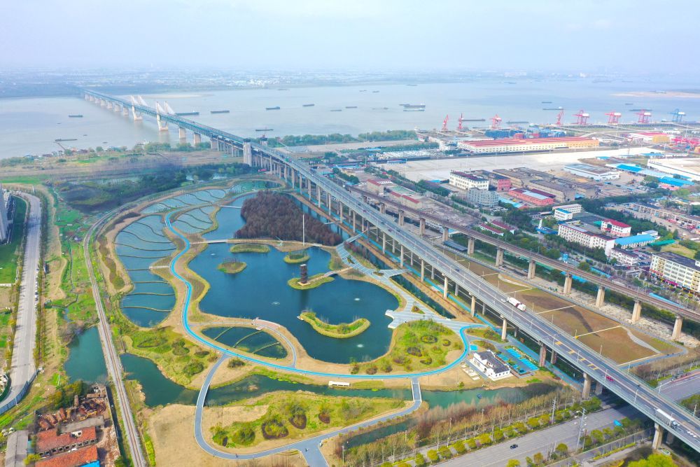 碧水新颜启迪江河之治——智库报告解析新时代长江治理(图6)