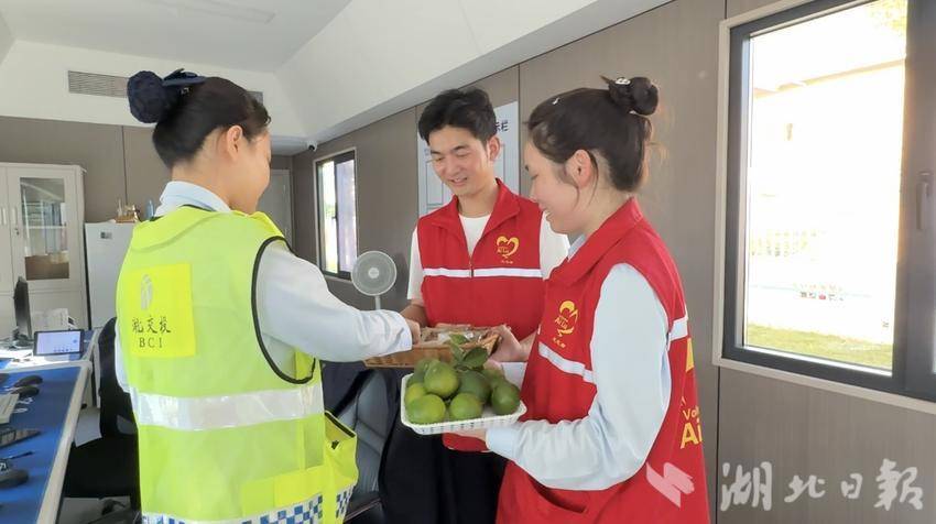 工会关心、注重发展。