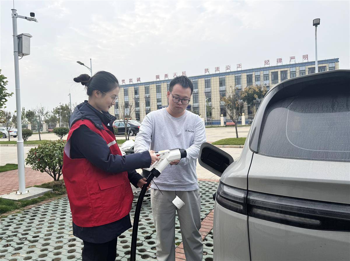 小客栈治愈“新能源”车主“里程焦虑”