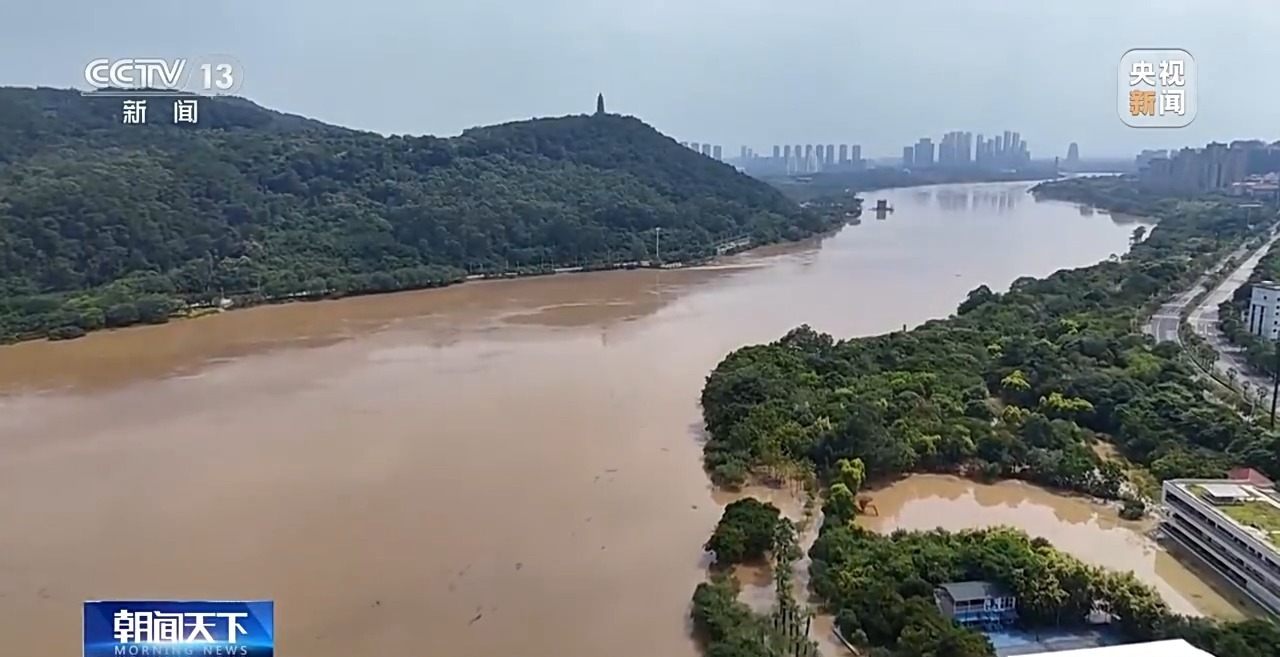 消除危险！他设法堵塞了长江水坝管道的进水口