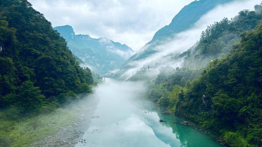 赫芬：像山脉，河流，河