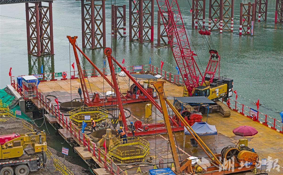 宜福高铁长阳段建设正如火如荼地进行