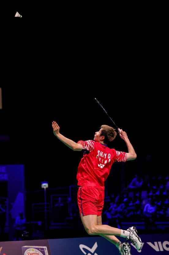 丹麦羽毛球公开赛:石宇奇三连胜安赛龙全国羽