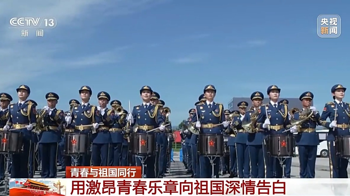 他们承认用衷心的青年音乐向母亲坦言“踢右脚