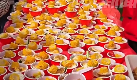 风景如画的景点“ 1年午餐”和“防水7