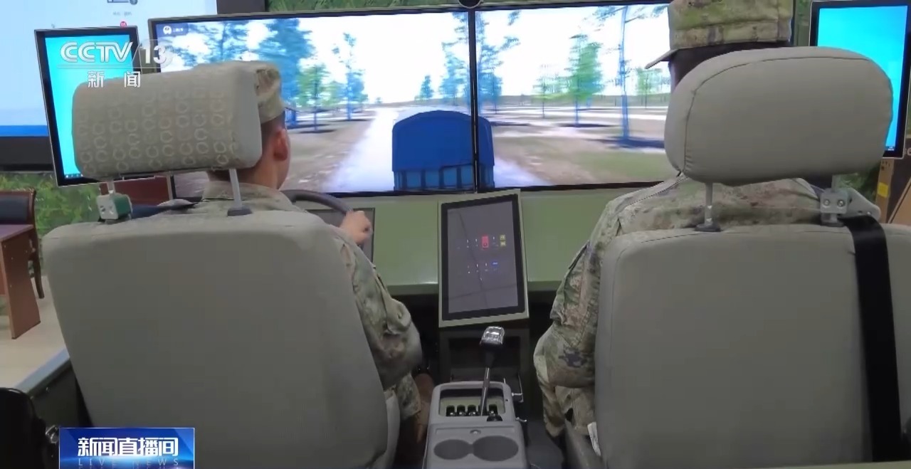 在战场上开车送“快递”有多难？不仅要防炮火还得会反无人机(图5)