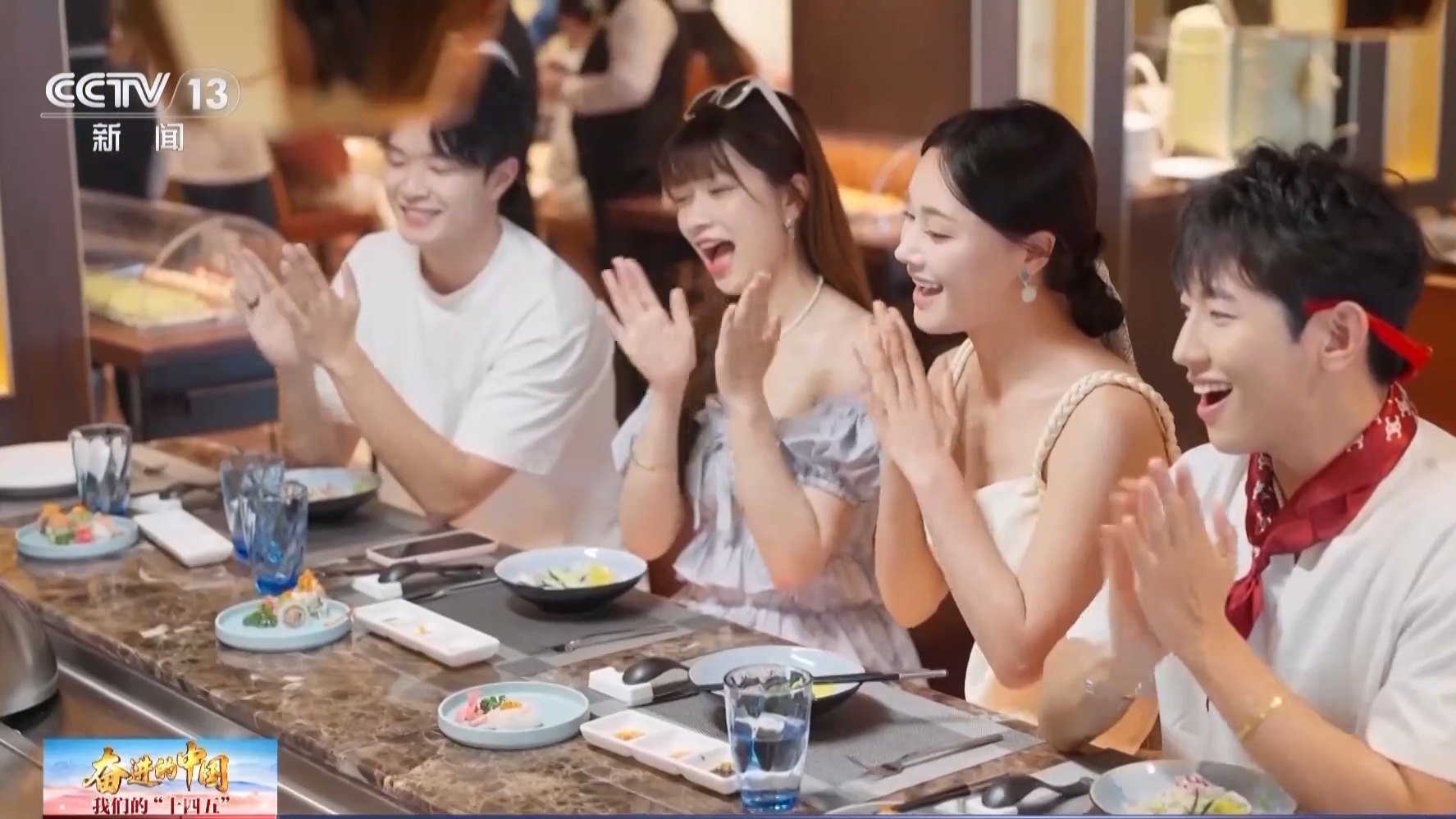 庆祝海上双人派对！在日本第一艘大型游轮上体