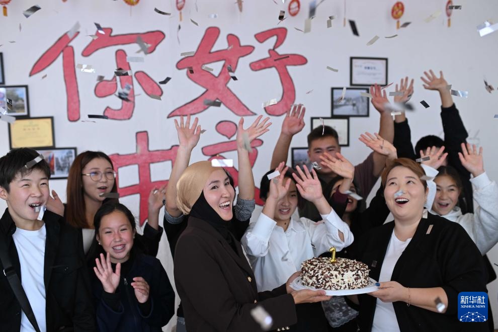 沟通是凯里斯坦“中国流行”背后的推动力