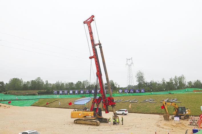 족ڳͨǡǰˣƽ˸νѸ¡