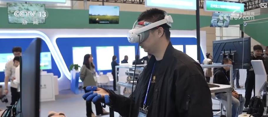 实现“创意选择”的“脑机接口”农博会展现智