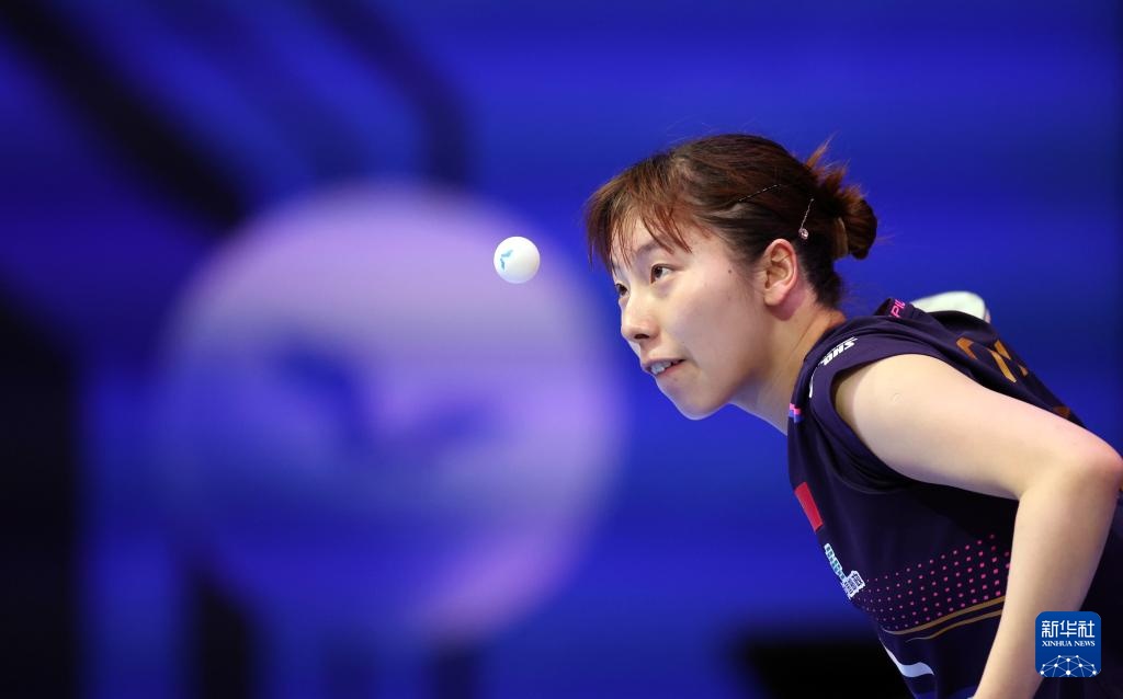 乒乓球-WTT伦敦之星挑战赛：杨依云女单半决赛失