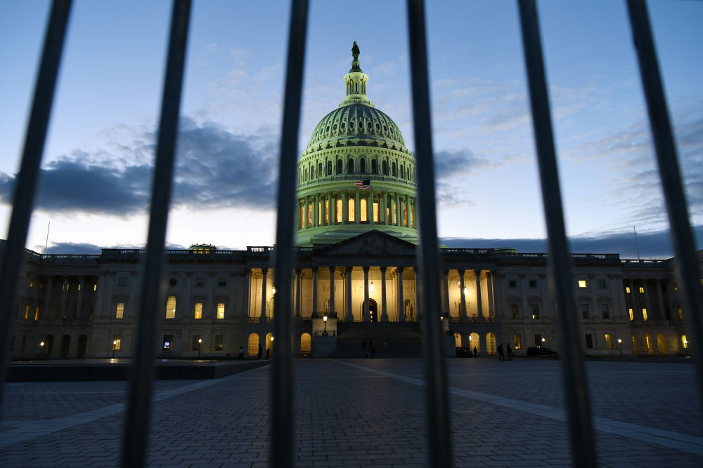 停摆期间你还在购买豪华公务机吗？美国民主党