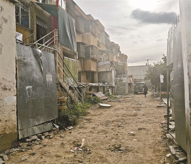 老照片里的故乡，新光影里的温暖：拉萨新村紧