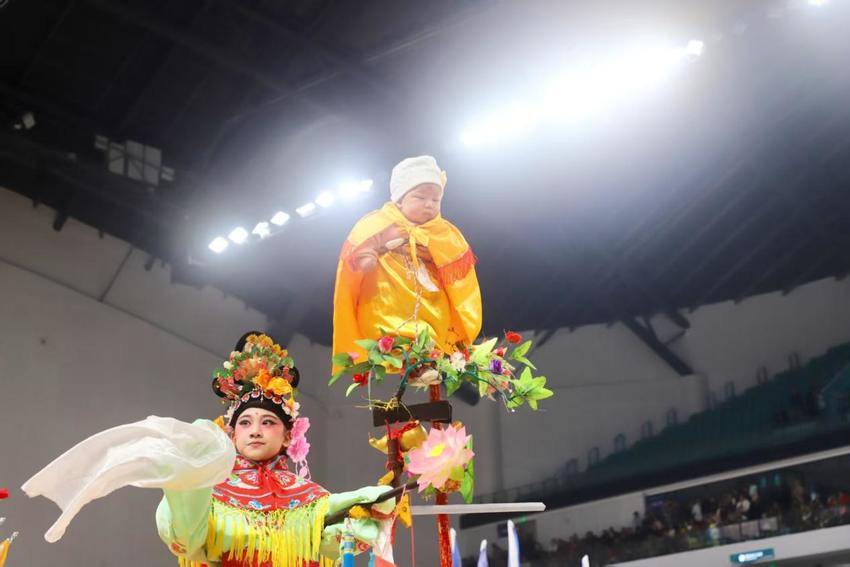 太可爱了！小南“领跑杯”篮球联赛开幕