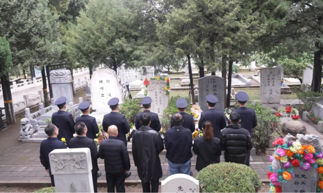 “吴惜将军，有人知道你的名字吗！”