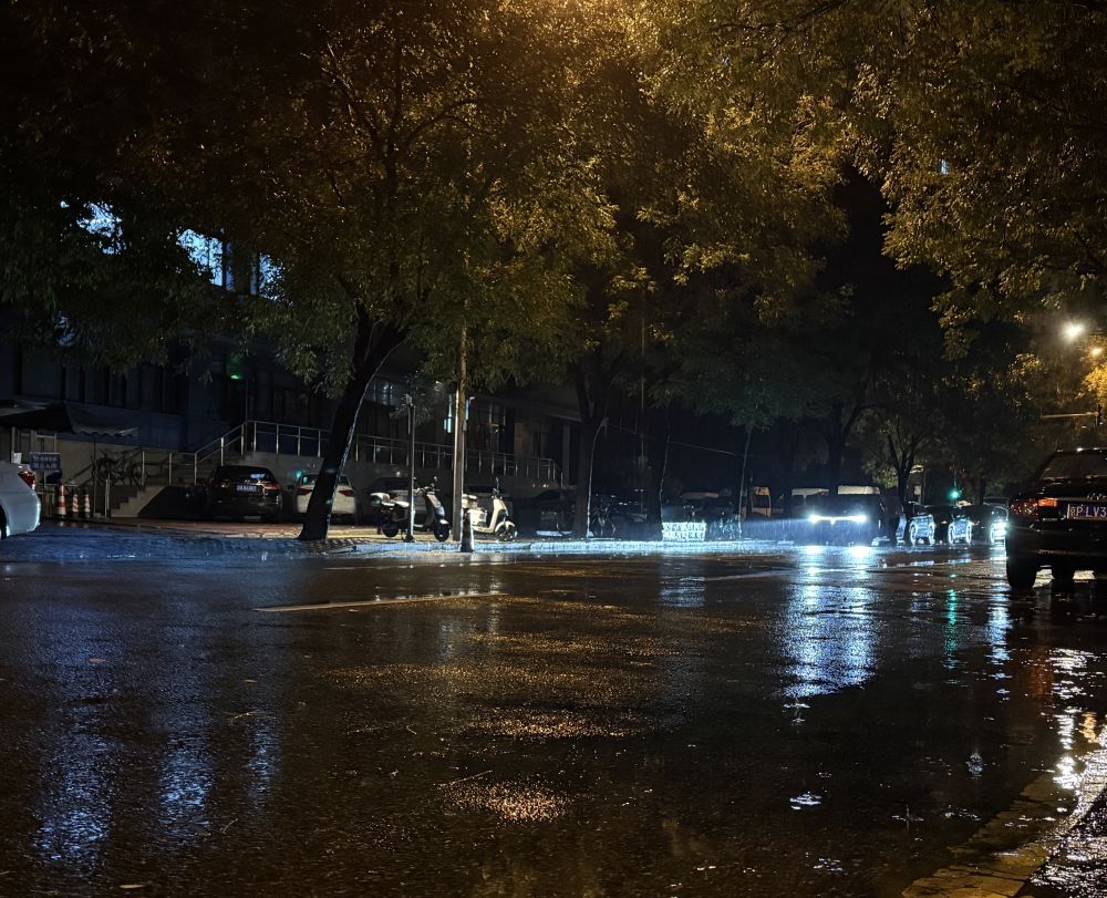 秋天为什么下很多雨？