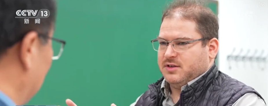 从“洋女婿”、“中国专家”的角度看“外国人