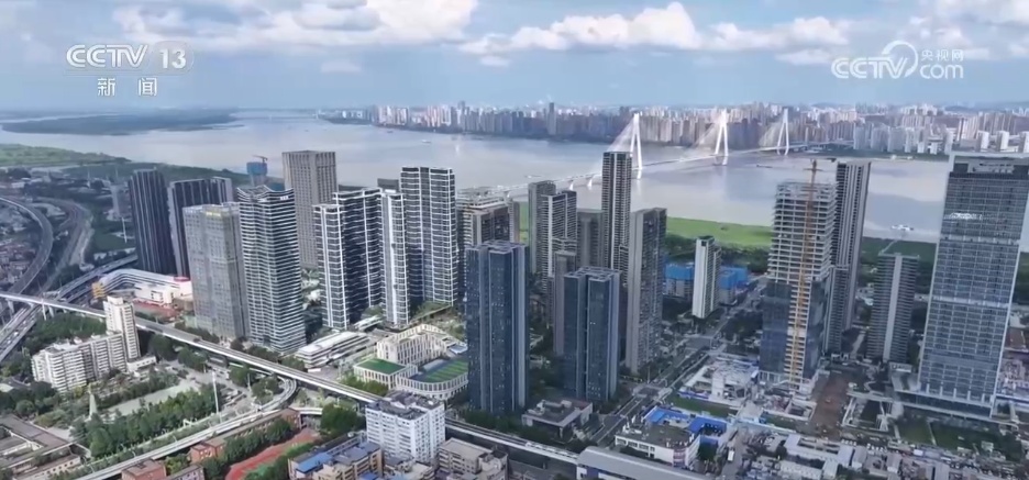 政策利好、积极促销，让各地“金九银十”房地