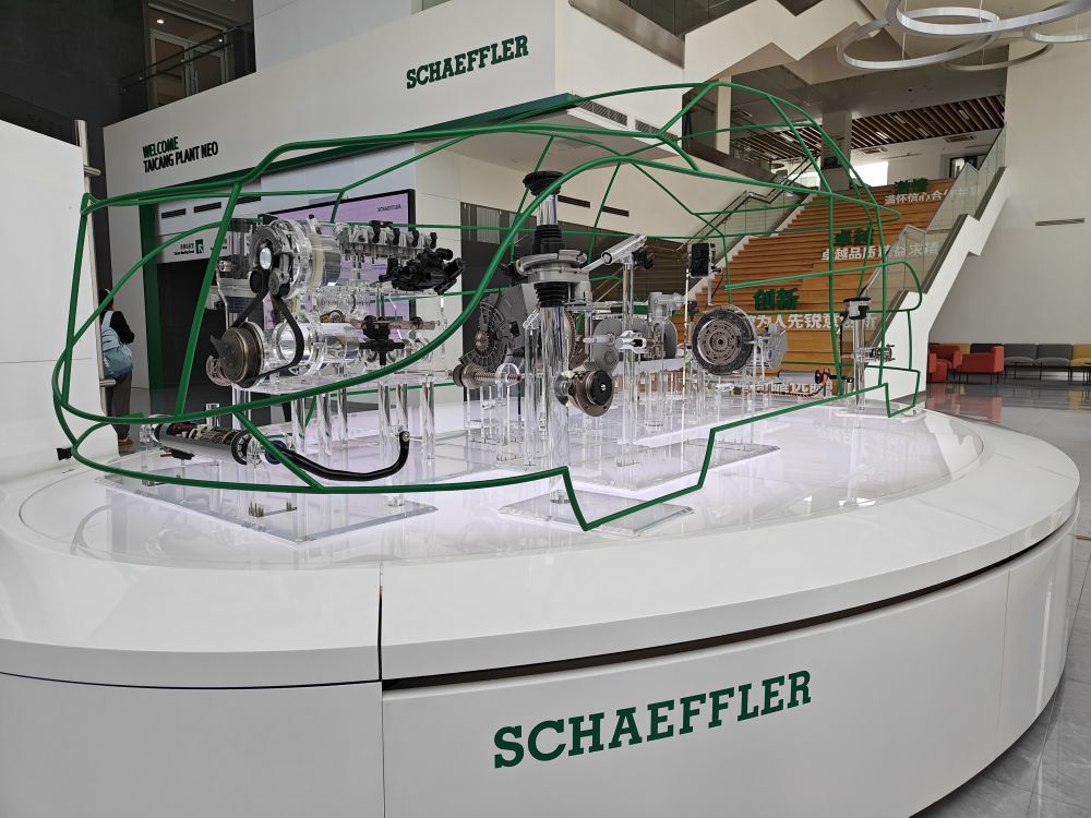 党中央四中全会精神深入基层