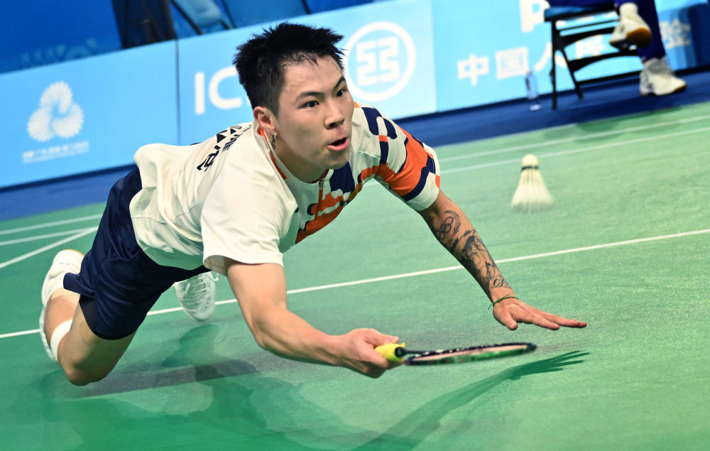 全国锦标赛|羽毛球团体赛：石宇奇失利 江苏队不