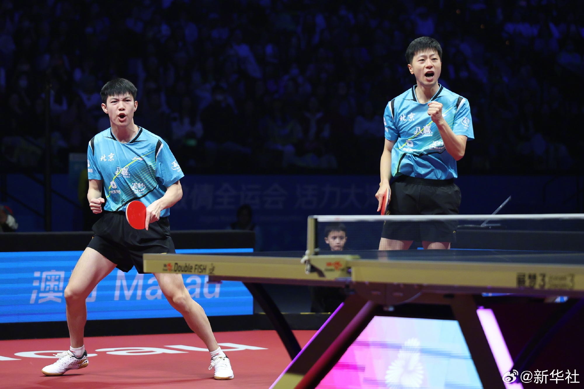 北京队夺得十五运会乒乓球男团冠军