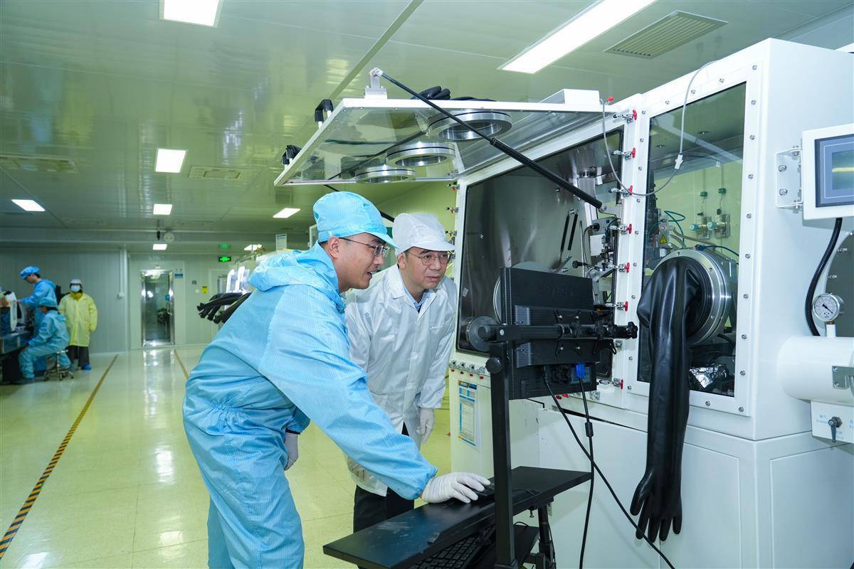 《学术精神贡献时代》专栏