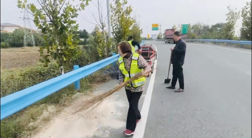 内外兼修，擦亮橱窗形象