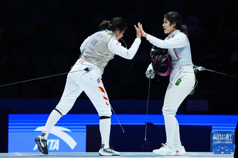 翻译错误：解析值时遇到意外字符：<。路径 ''，第 0 行，位置 0。