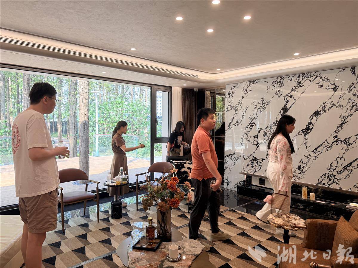 武汉房地产市场“银十”超越“金九”，单月销