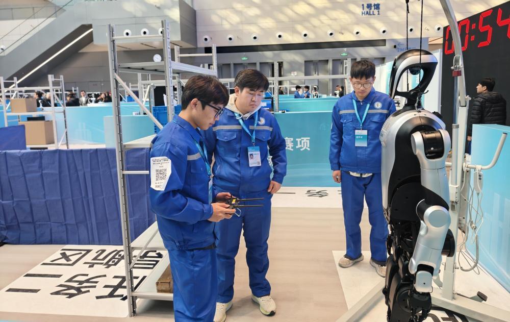 人机共舞 产才融合——第三届全国工业和信息化技术技能大赛决赛观察