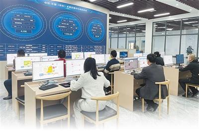 边境居民贸易蓬勃发展，经济活动蓬勃发展