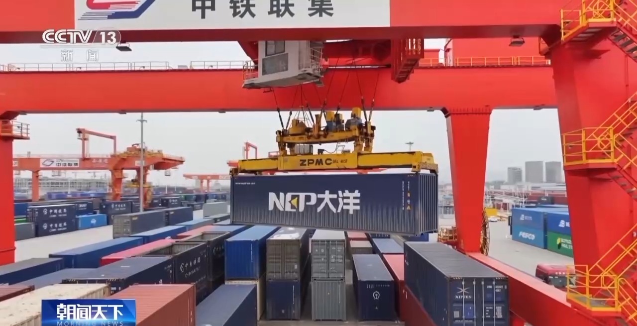 丨更密线路、更优服务、更高效率！新时代“钢铁驼队”正加速启程(图2)