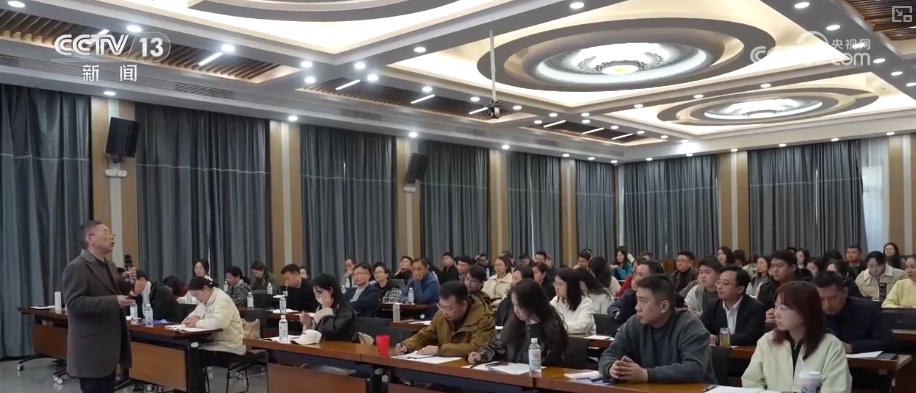 用“专业硬度”劈开那个硬核! “科技媒人”搭