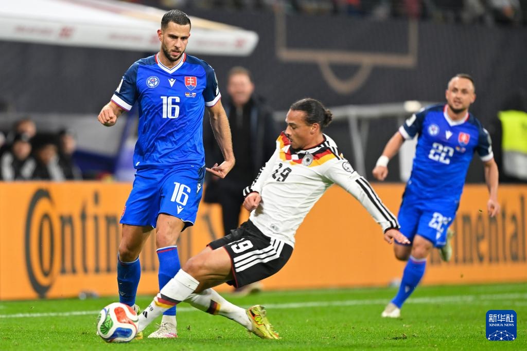足球 - 世界杯预选赛：德国击败斯洛伐克