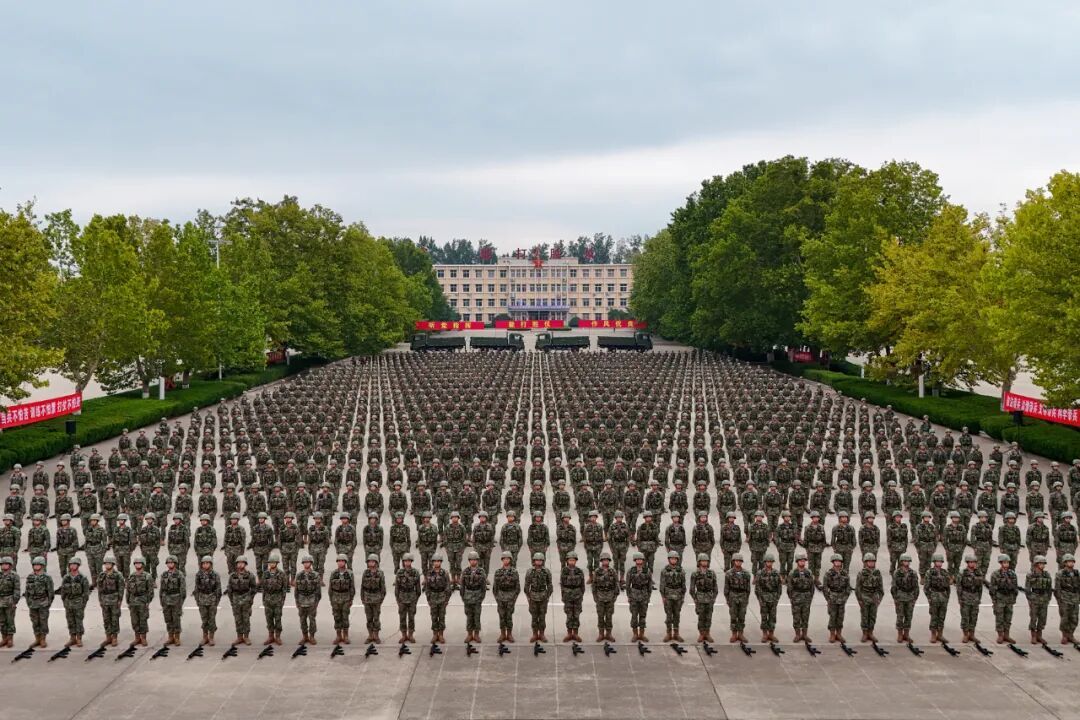 千余新兵参加,令人惊讶!