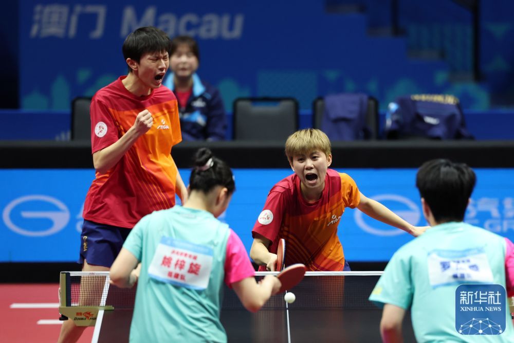 全国赛丨夏子鹏/塔卡雨馨夺得18岁以下乒乓球混