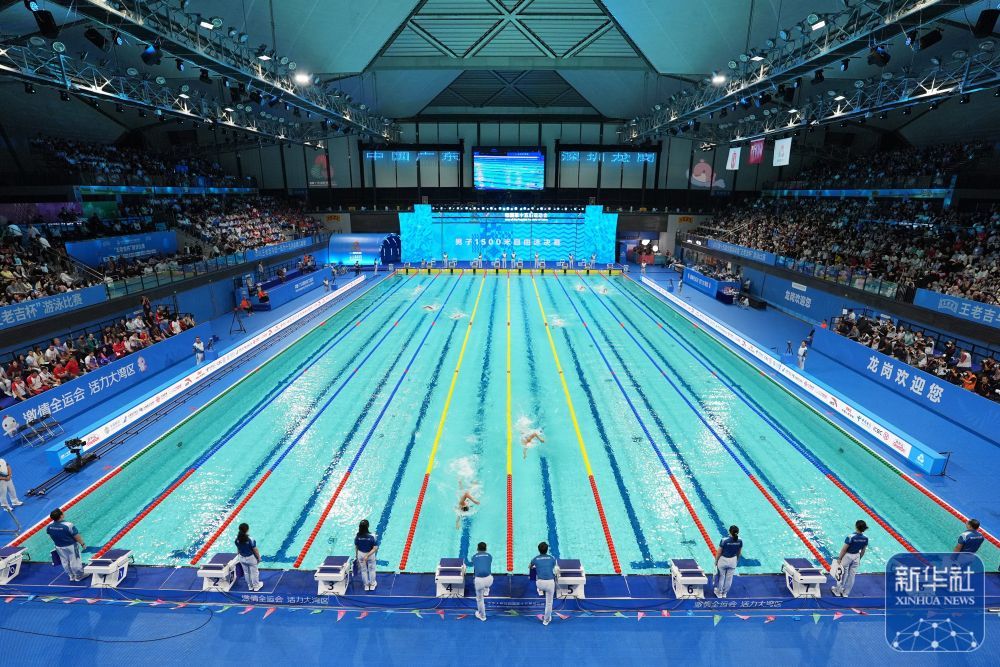 张占硕夺得全国男子1500米自由泳冠军